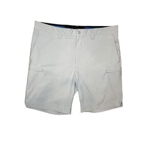 Roundtree & Yorke shorts men’s size 38 light gray check golf great condition